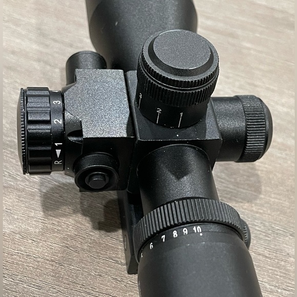 FireField Rifle Scope 2.5x-10x with red laser - Picture 5 of 9